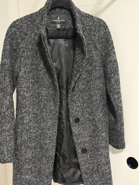 Sophisticated Charcoal Gray London Fog Wool Coat: Timeless Trench Elegance!